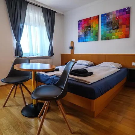 Апарт-отель Flataid Gaestehaus Graschi - Steinbergstrasse