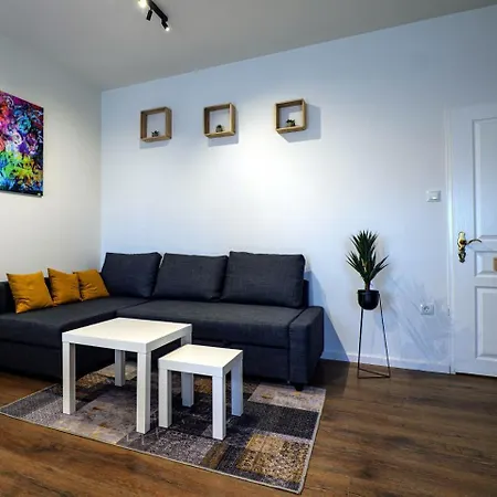 Апарт-отель Flataid Gaestehaus Graschi - Steinbergstrasse Грац