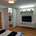 Flataid Gaestehaus Graschi - Steinbergstrasse Aparthotel Graz