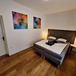 Flataid Gaestehaus Graschi - Steinbergstrasse Aparthotel Graz