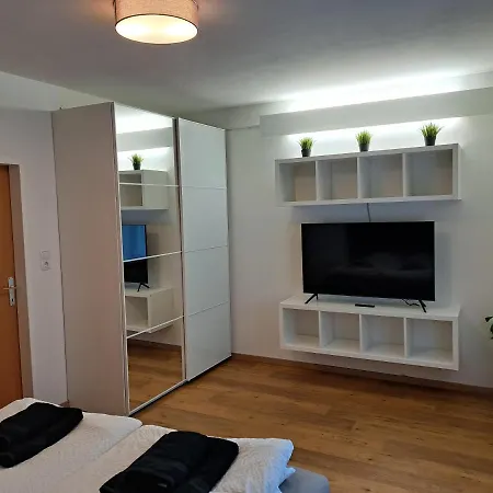 Flataid Gaestehaus Graschi - Steinbergstrasse Apartmanhotel Graz