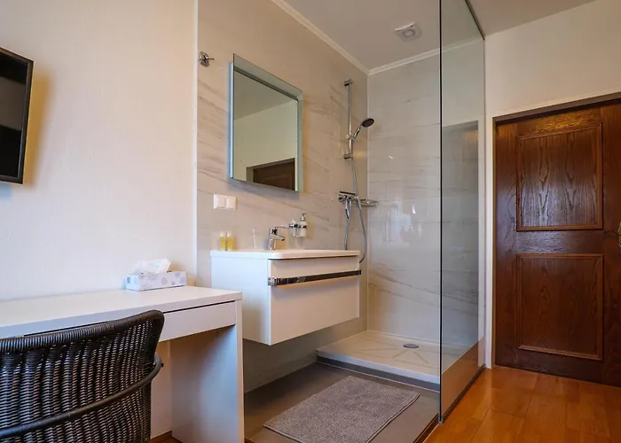 Flataid Gaestehaus Graschi - Steinbergstrasse Aparthotel